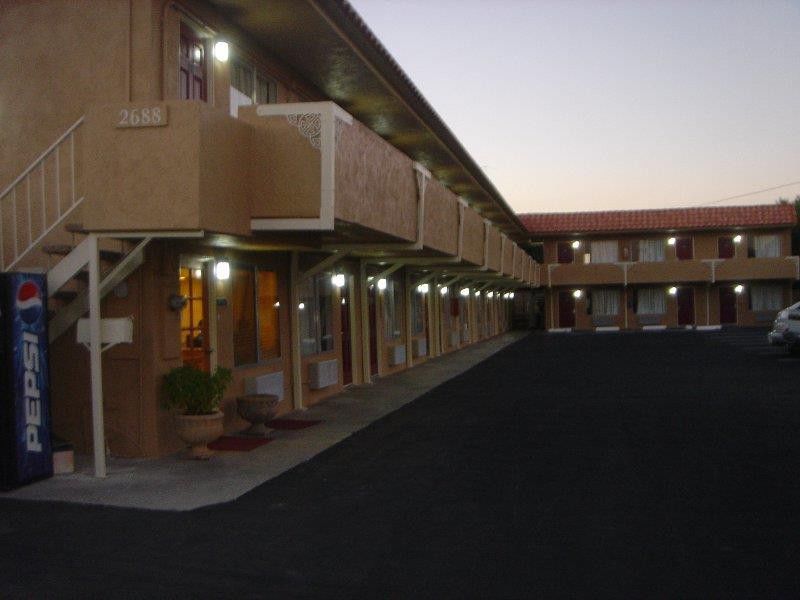 Vagabond Inn Хемет Экстерьер фото